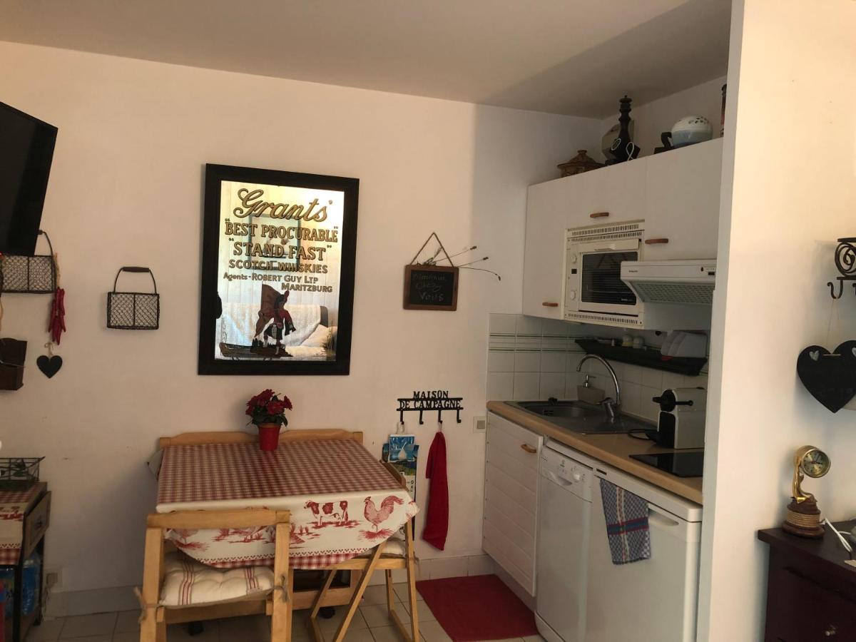 Studio En Rez De Jardin -"Le Petit Nid" A Trouville Buitenkant foto