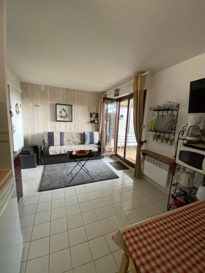 Studio En Rez De Jardin -"Le Petit Nid" A Trouville Buitenkant foto